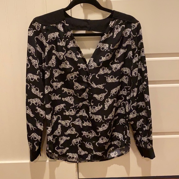 Lack leopard button down blouse - Picture 1 of 3
